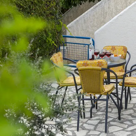 Apartment Ayios Elias Alice *